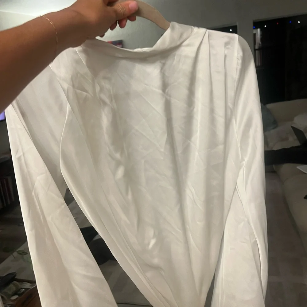 Amazon Essentials White Women's Robe - Picture 5 of 6
